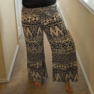 En Crème Wide Leg Black & White Print Pants